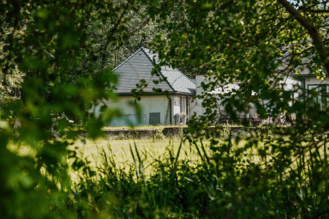 Nature House Пщина Екстериор снимка